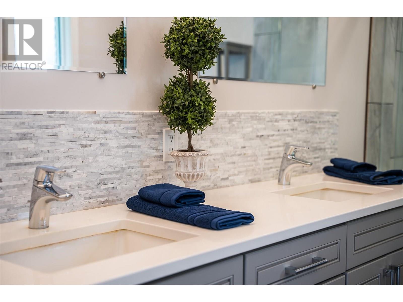 2614 3a Highway, Nelson, British Columbia  V1L 6K9 - Photo 22 - 10354948