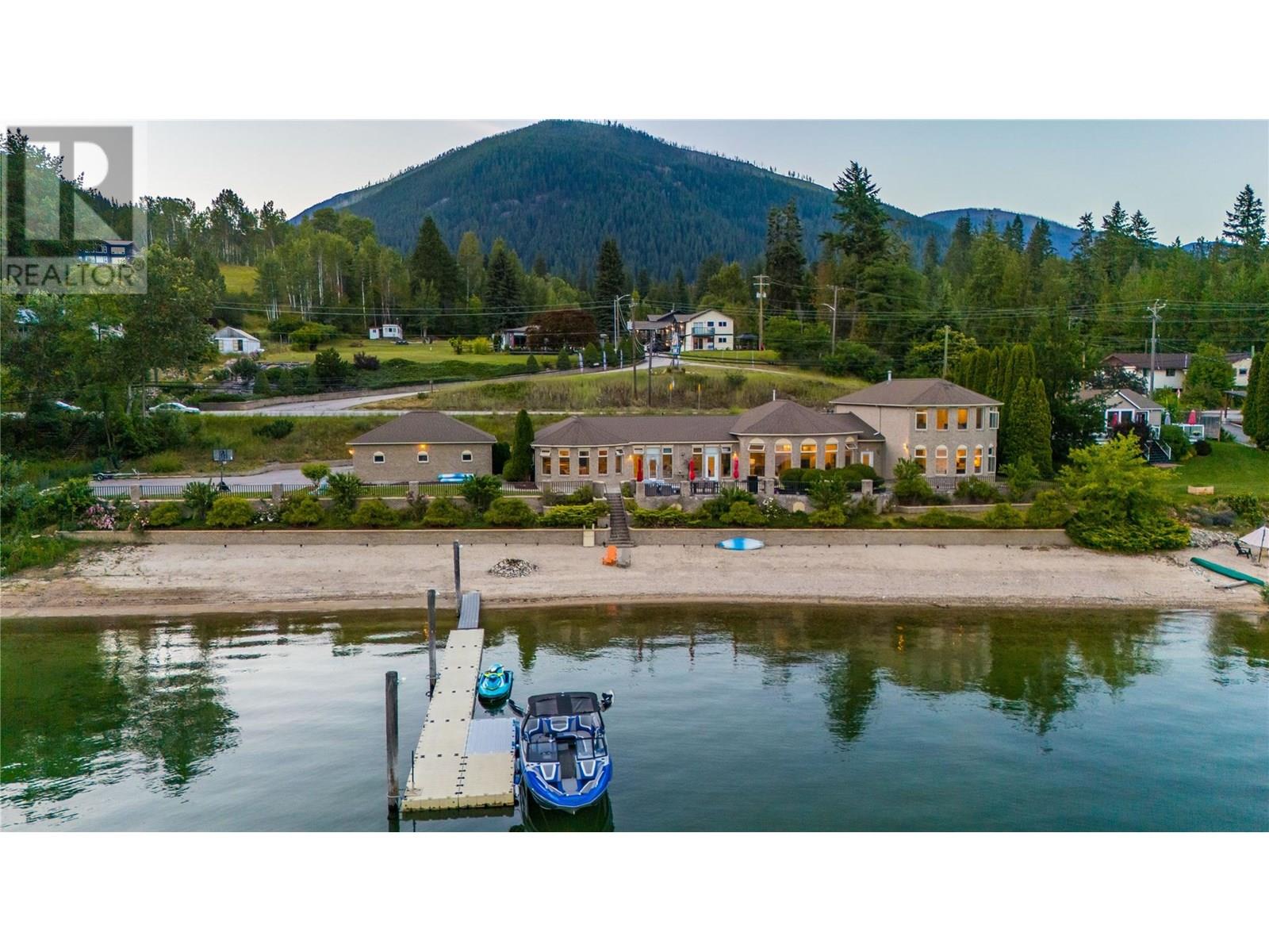 2614 3a Highway, Nelson, British Columbia  V1L 6K9 - Photo 49 - 10354948