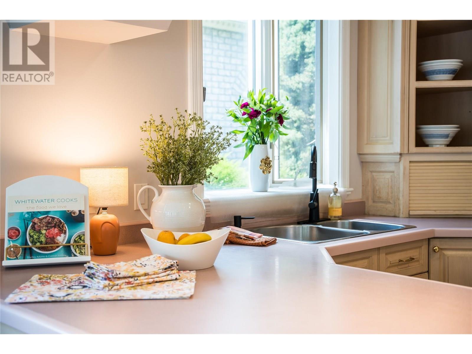 2614 3a Highway, Nelson, British Columbia  V1L 6K9 - Photo 11 - 10354948