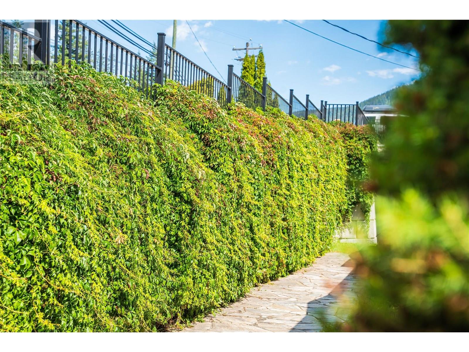 2614 3a Highway, Nelson, British Columbia  V1L 6K9 - Photo 53 - 10354948