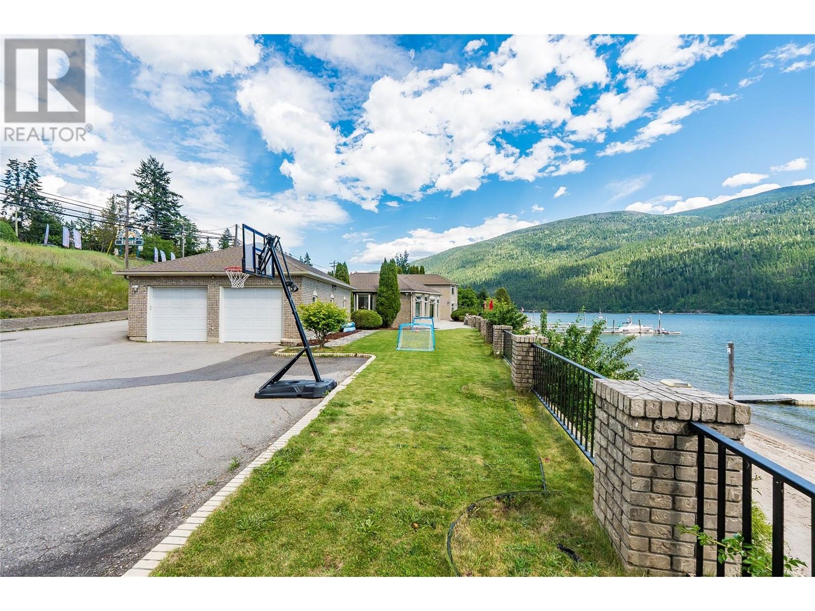 2614 3a Highway, Nelson, British Columbia  V1L 6K9 - Photo 57 - 10354948