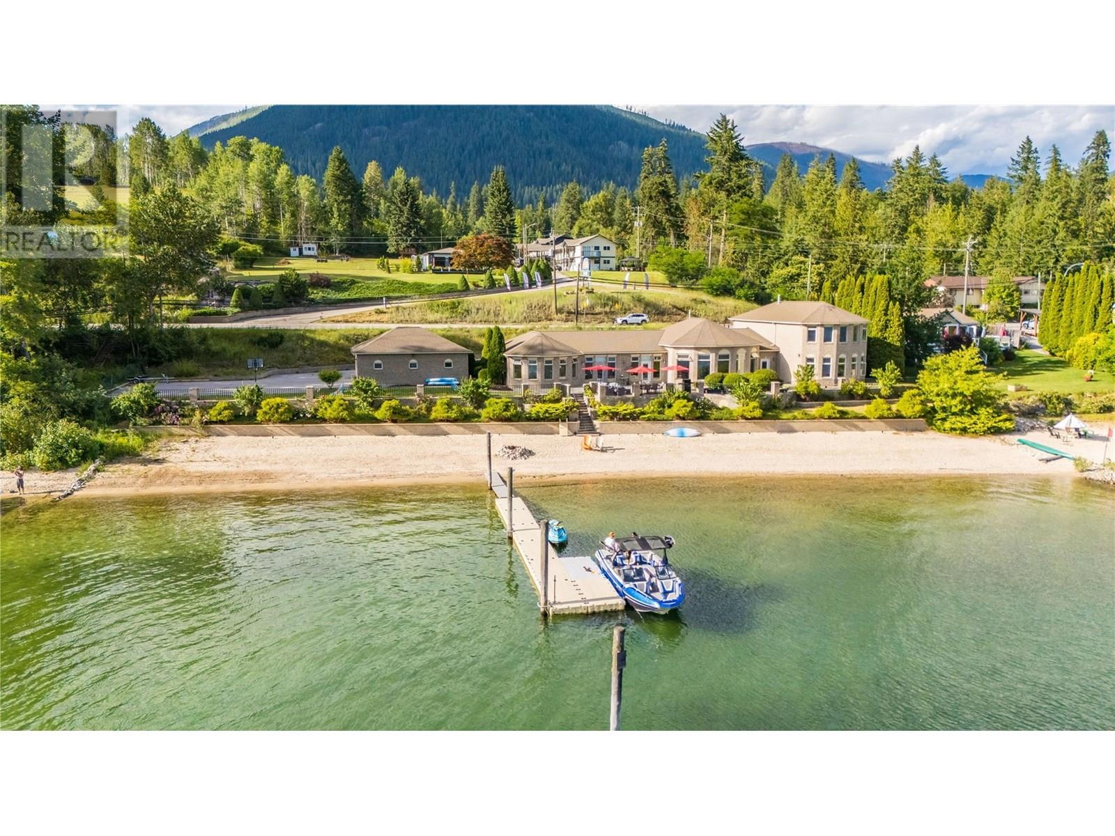 2614 3a Highway, Nelson, British Columbia  V1L 6K9 - Photo 5 - 10354948