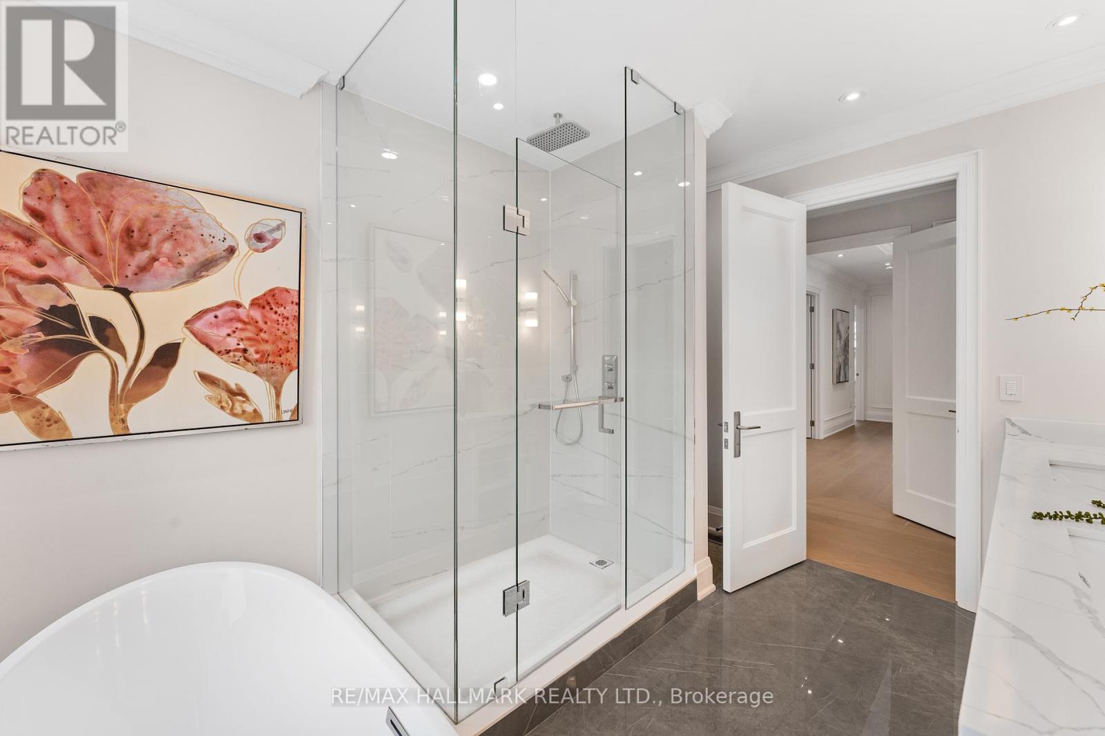 42 Agar Crescent, Toronto, Ontario  M9B 5A6 - Photo 32 - W12294036