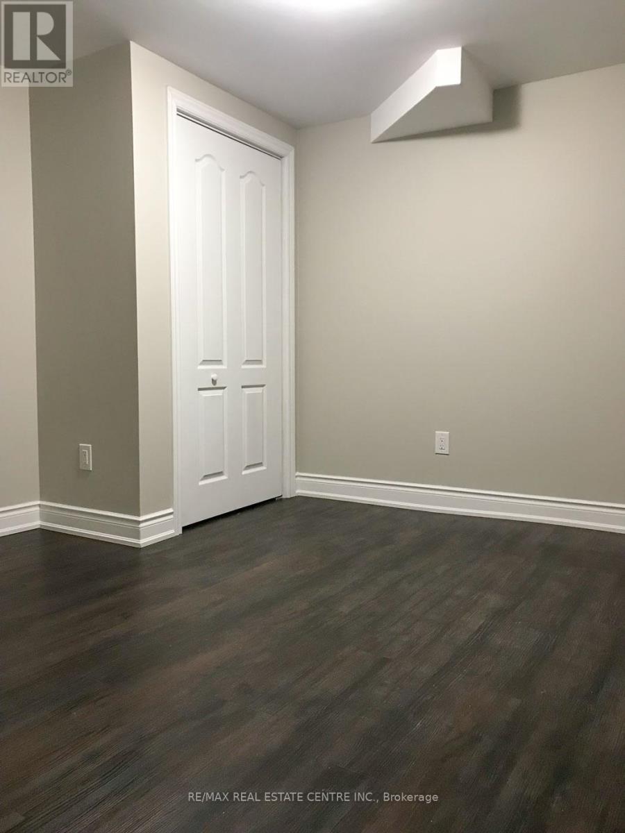3153 Shadetree Drive, Mississauga, Ontario  L5N 6P3 - Photo 12 - W12294117