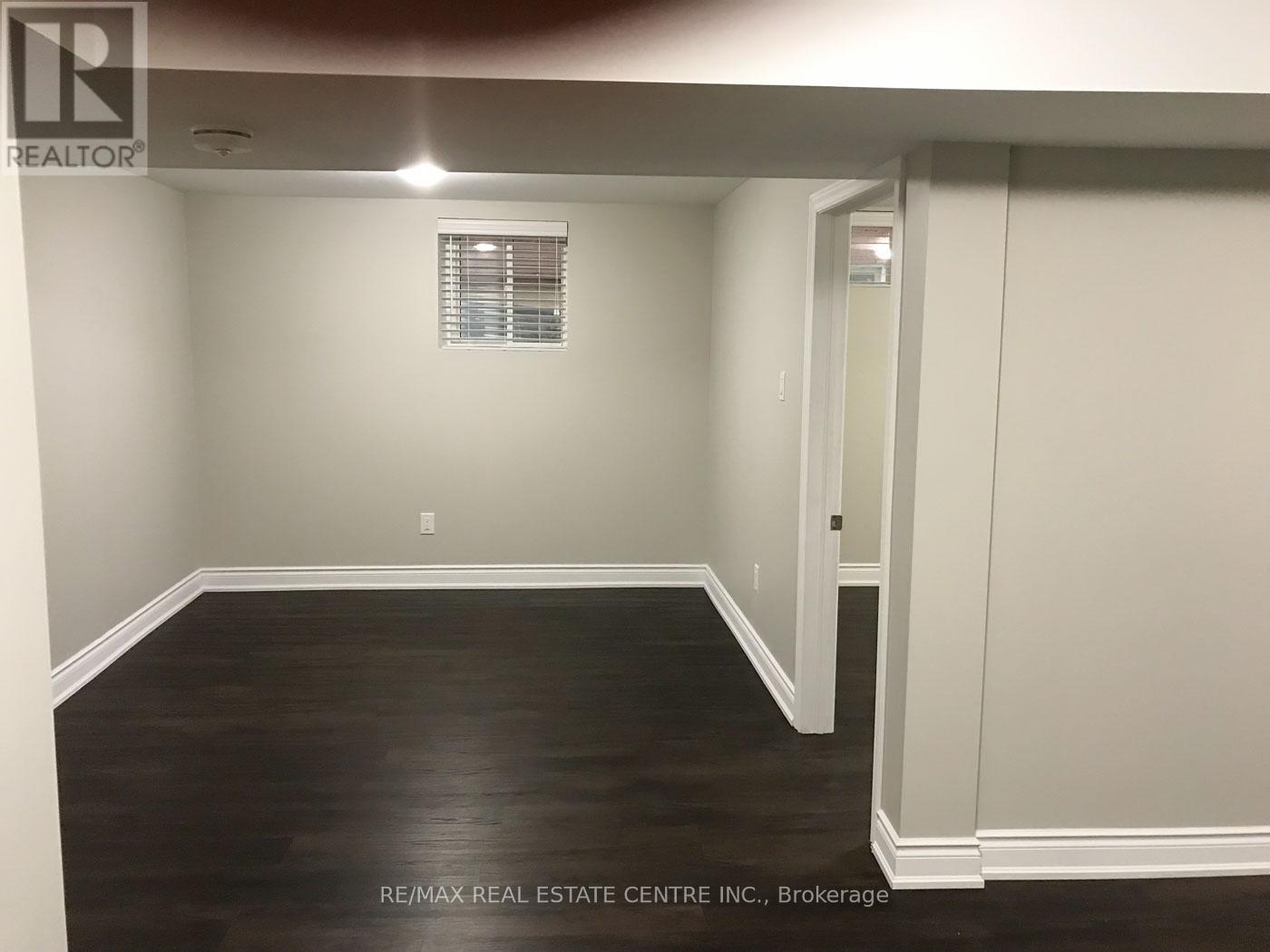 3153 Shadetree Drive, Mississauga, Ontario  L5N 6P3 - Photo 9 - W12294117