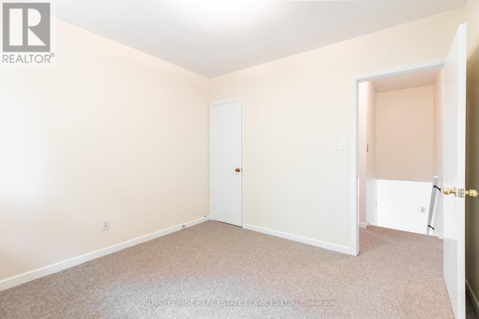 75 Upwood Avenue, Toronto, Ontario  M6L 3A4 - Photo 18 - W12294160