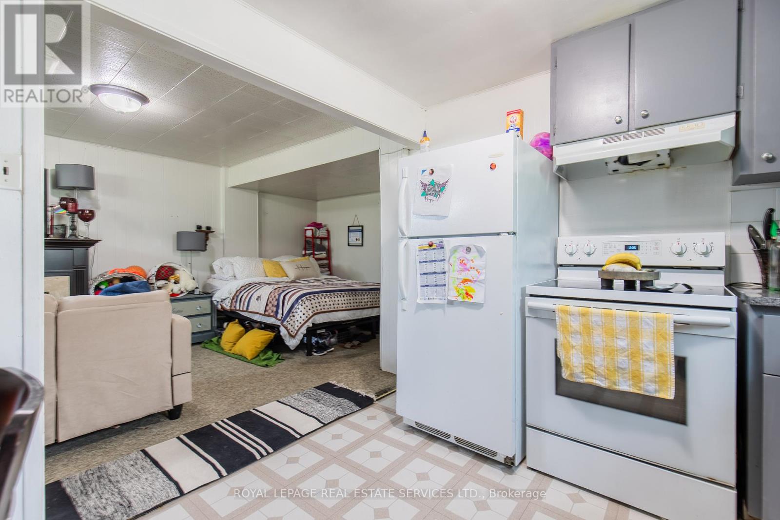 75 Upwood Avenue, Toronto, Ontario  M6L 3A4 - Photo 33 - W12294160