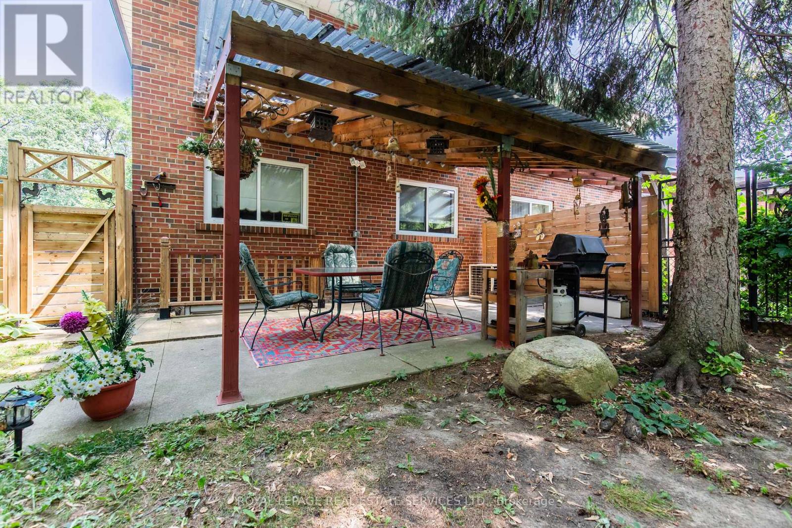 75 Upwood Avenue, Toronto, Ontario  M6L 3A4 - Photo 42 - W12294160