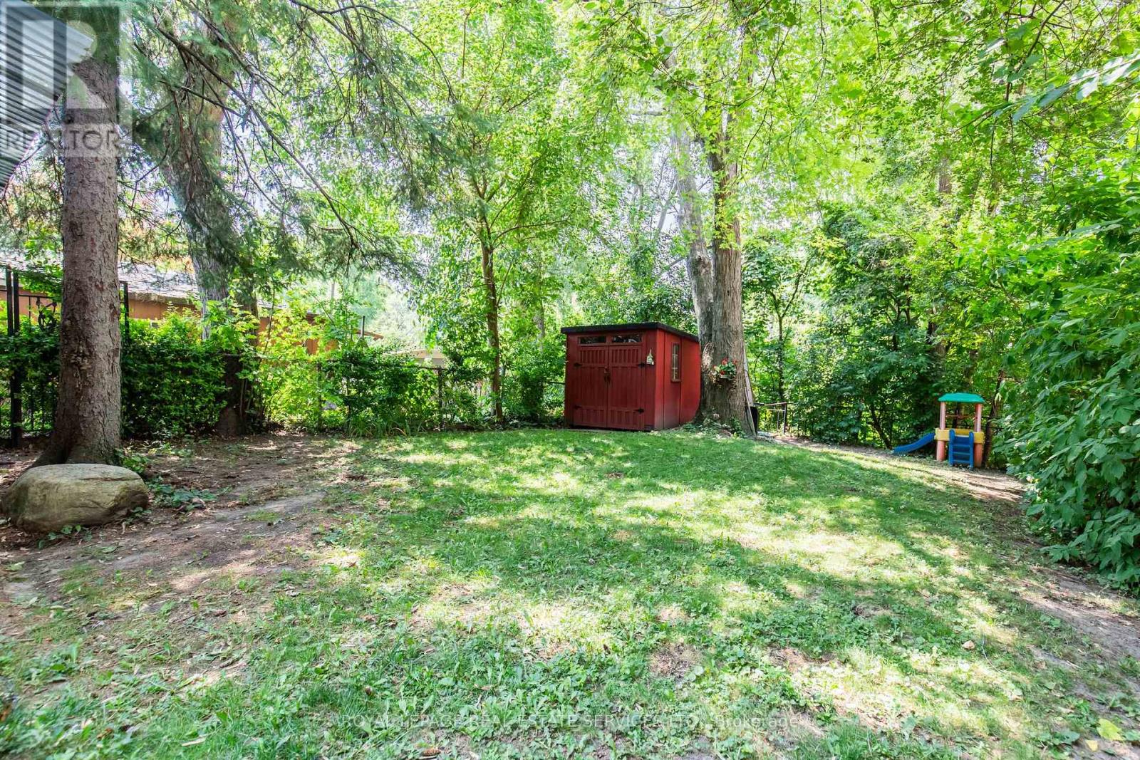 75 Upwood Avenue, Toronto, Ontario  M6L 3A4 - Photo 46 - W12294160