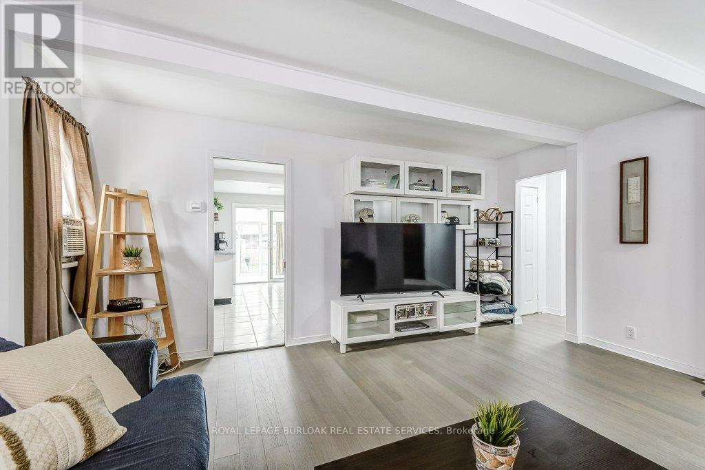 4 Hilda Street, St. Catharines, Ontario  L2S 1Z8 - Photo 6 - X12294137