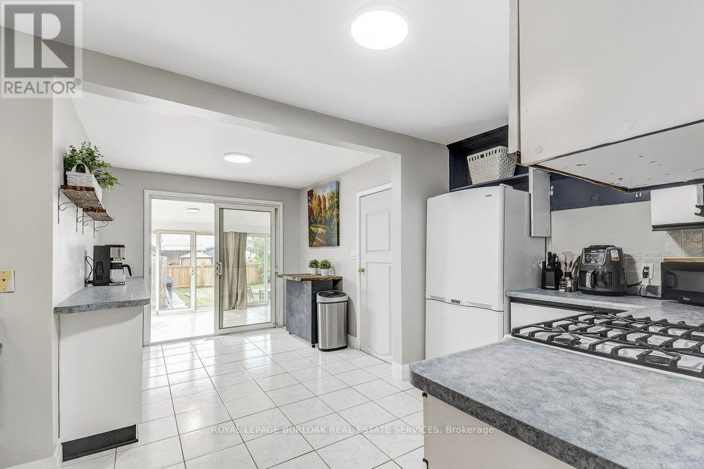 4 Hilda Street, St. Catharines, Ontario  L2S 1Z8 - Photo 9 - X12294137