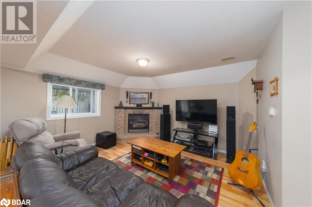 137 Queen Street, New Tecumseth, Ontario  L9R 1K4 - Photo 12 - 40752203