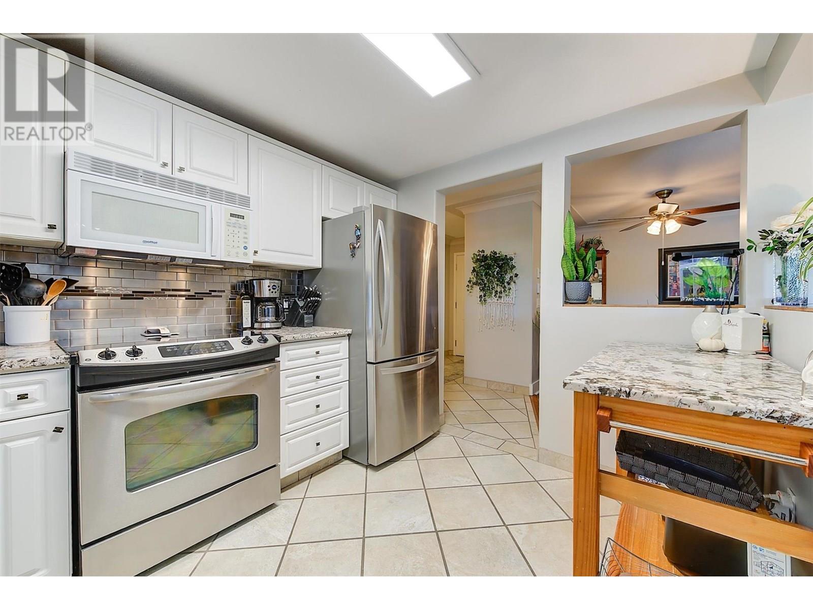 1964 Enterprise Way Unit# 309 Kelowna Photo 8