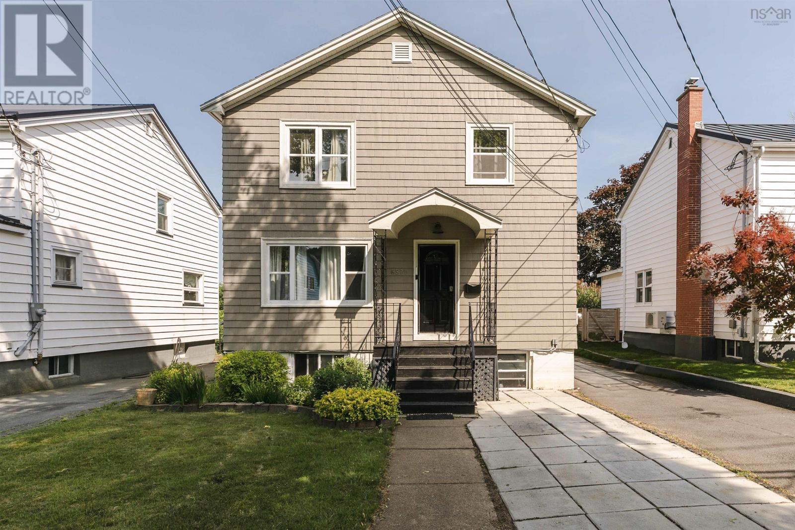 6571 Young Street, Halifax Peninsula, Nova Scotia  B3L 2A5 - Photo 2 - 202518092