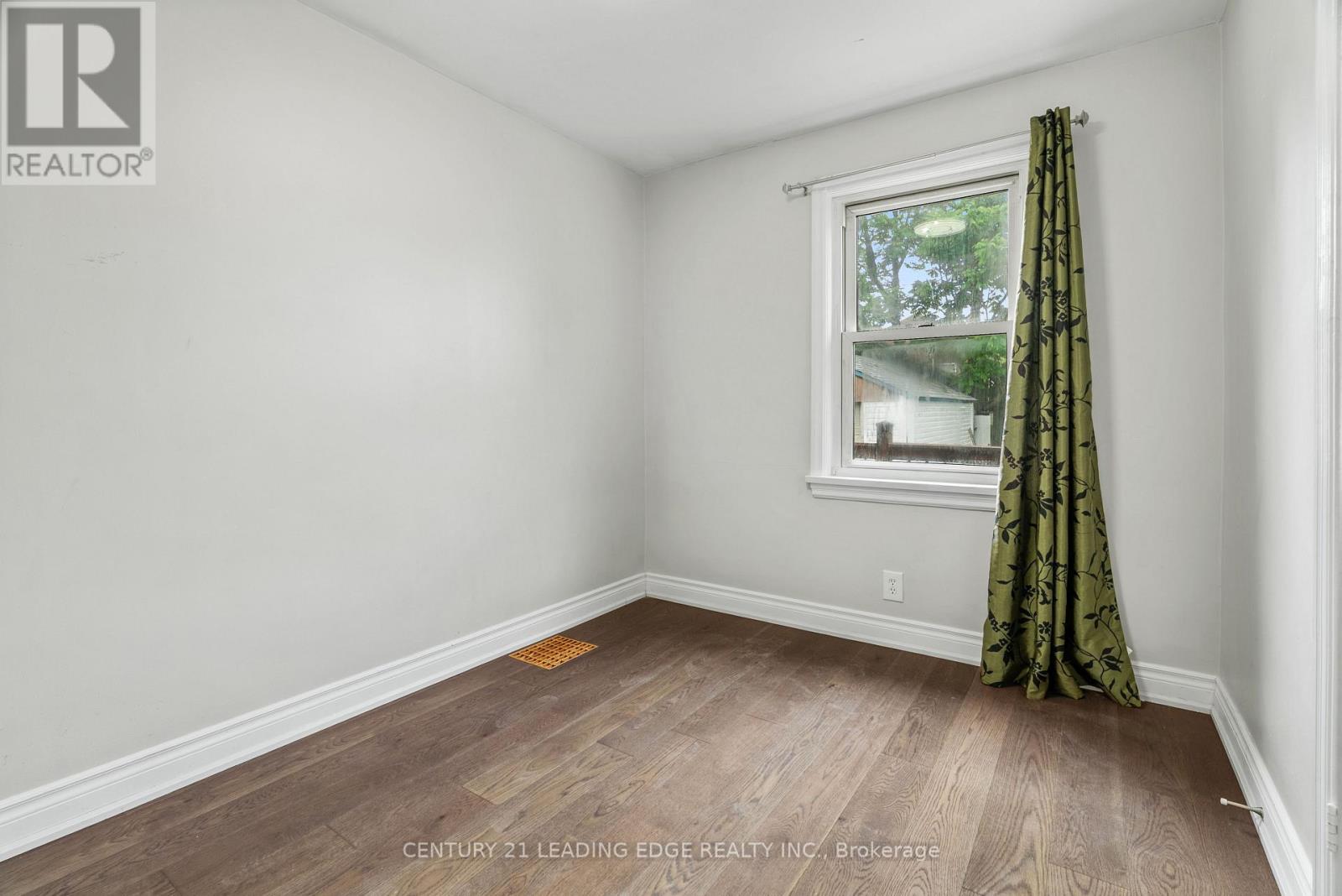 96 Oakes Avenue, Oshawa, Ontario  L1G 6C6 - Photo 16 - E12292683