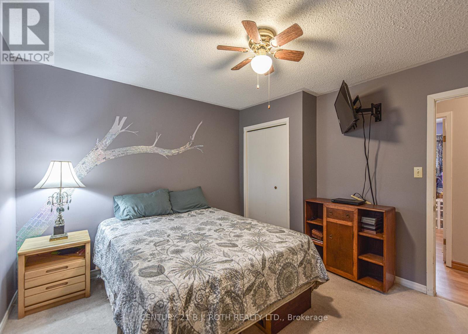 6046 Vasey Road, Tay, Ontario  L0L 1P0 - Photo 21 - S12099568