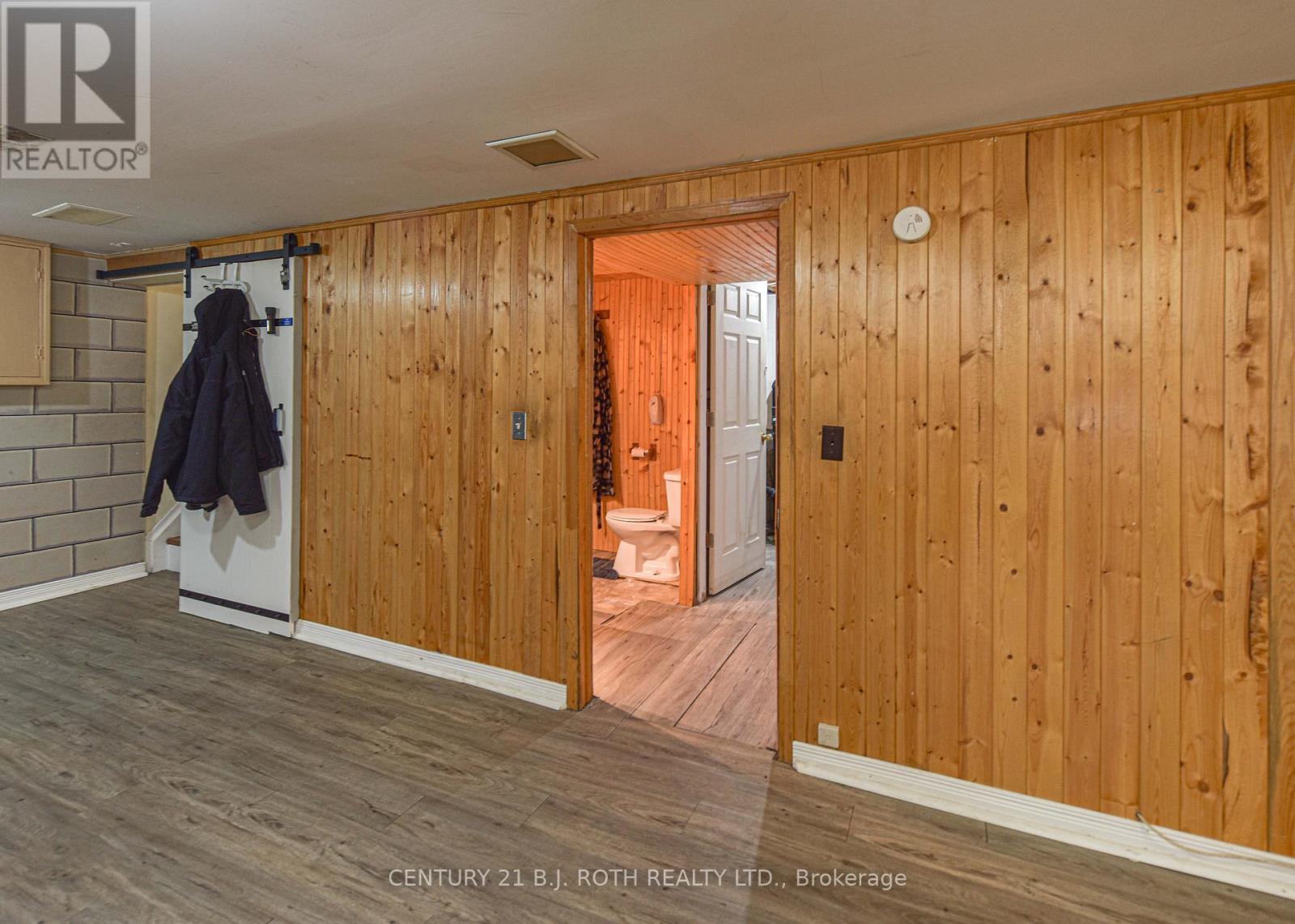 6046 Vasey Road, Tay, Ontario  L0L 1P0 - Photo 25 - S12099568