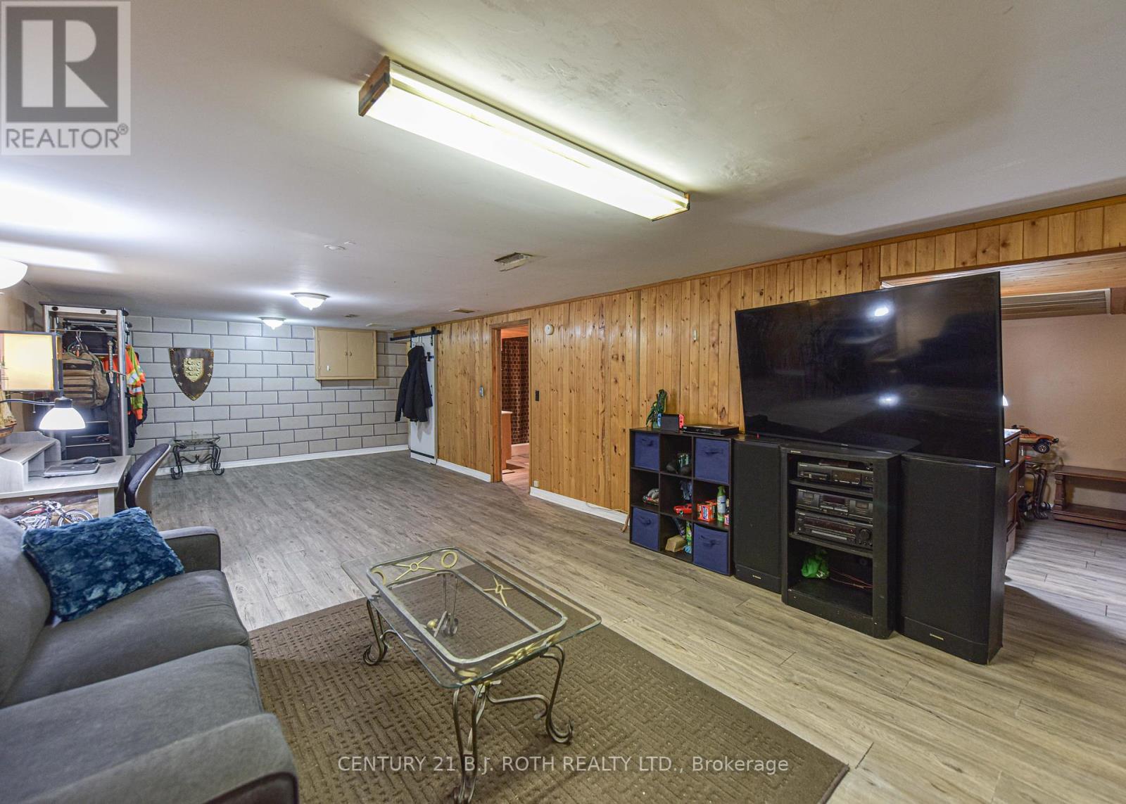 6046 Vasey Road, Tay, Ontario  L0L 1P0 - Photo 27 - S12099568