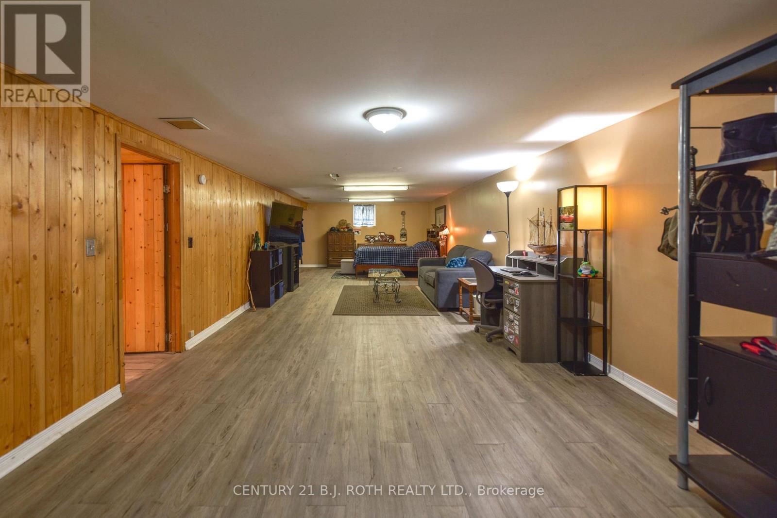 6046 Vasey Road, Tay, Ontario  L0L 1P0 - Photo 29 - S12099568