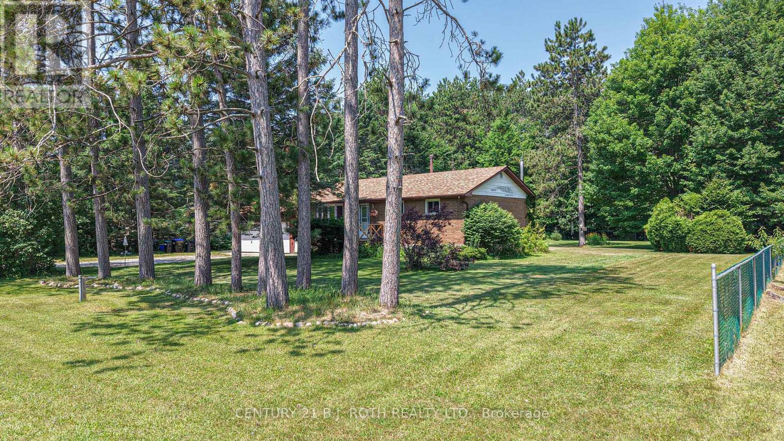 6046 Vasey Road, Tay, Ontario  L0L 1P0 - Photo 8 - S12099568