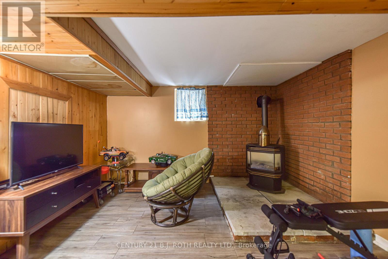 6046 Vasey Road, Tay, Ontario  L0L 1P0 - Photo 33 - S12099568