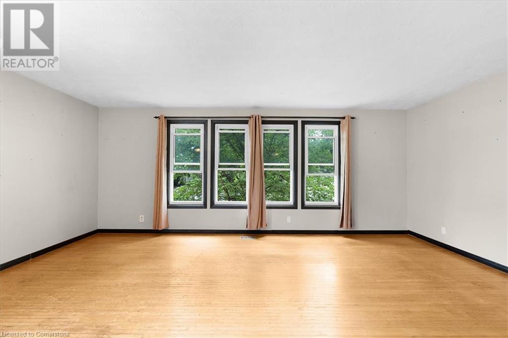 Property at 308 PAISLEY Road image 4