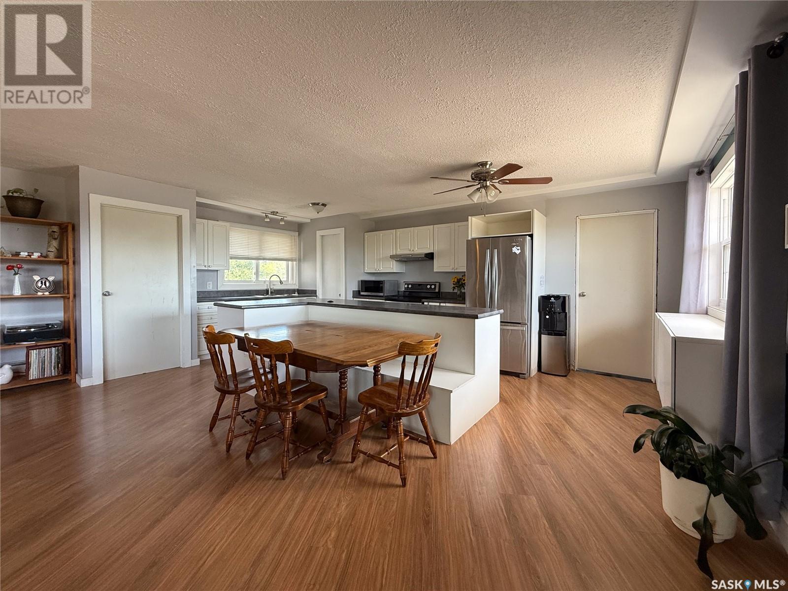 223 2nd Avenue E, Frontier, Saskatchewan  S0N 0W0 - Photo 20 - SK013102