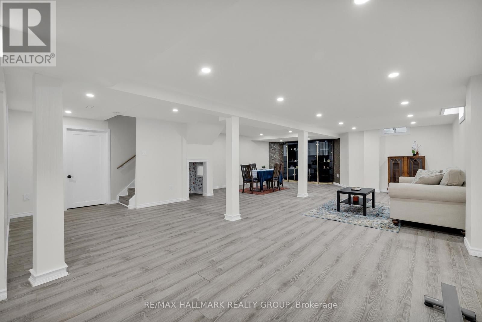 16 Allenby Road, Ottawa, Ontario  K2K 2H2 - Photo 33 - X12294366