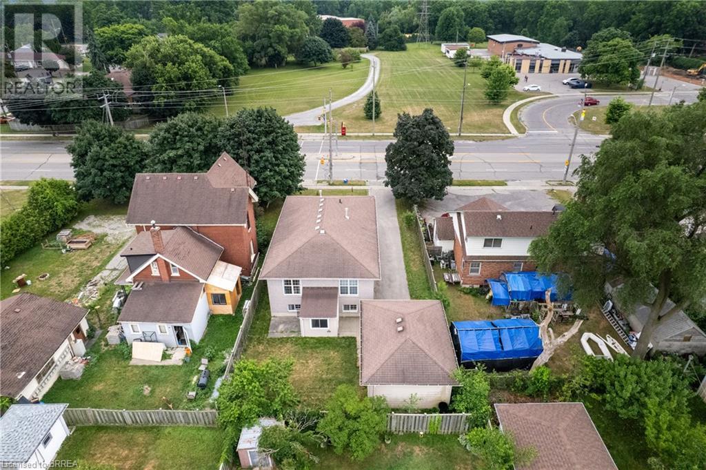 Property at 880 A COLBORNE Street image 4