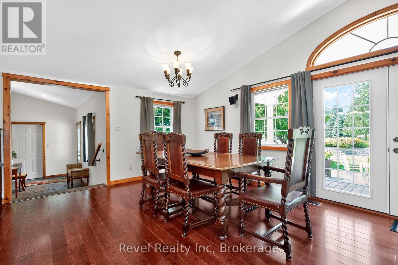 33 Belcourt Crescent, Tiny, Ontario  L9M 0M7 - Photo 6 - S12294395