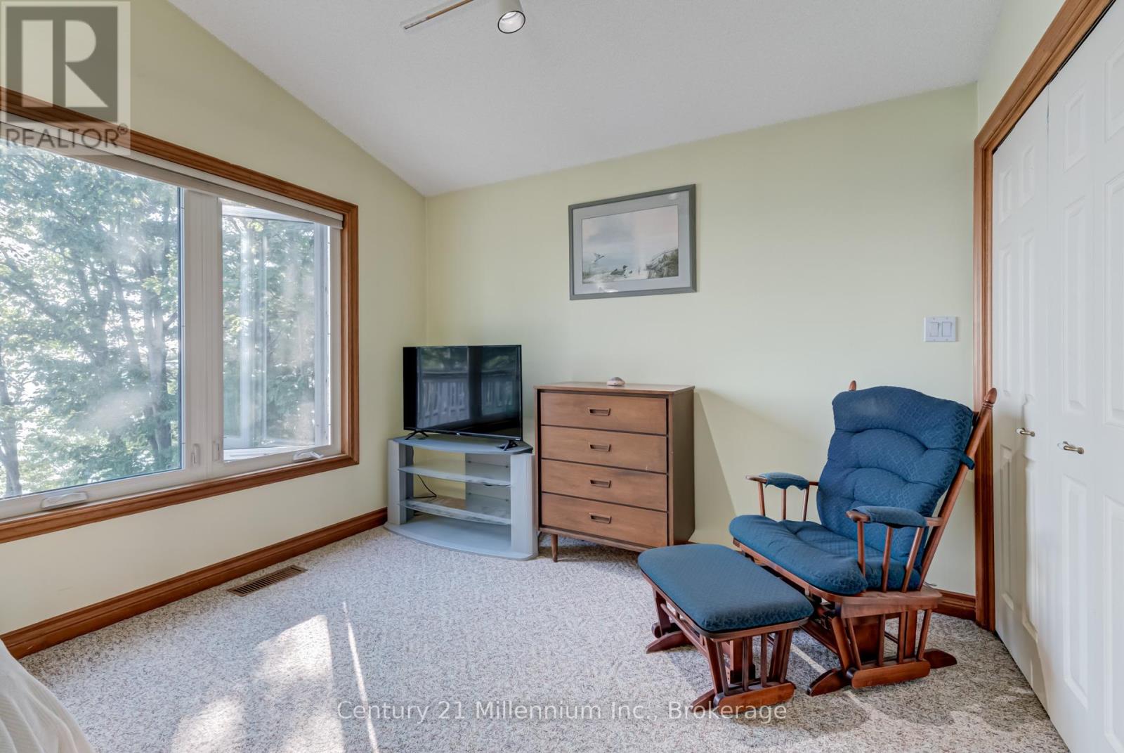 8 Willow Drive, Tiny, Ontario  L0L 1P1 - Photo 24 - S12294405