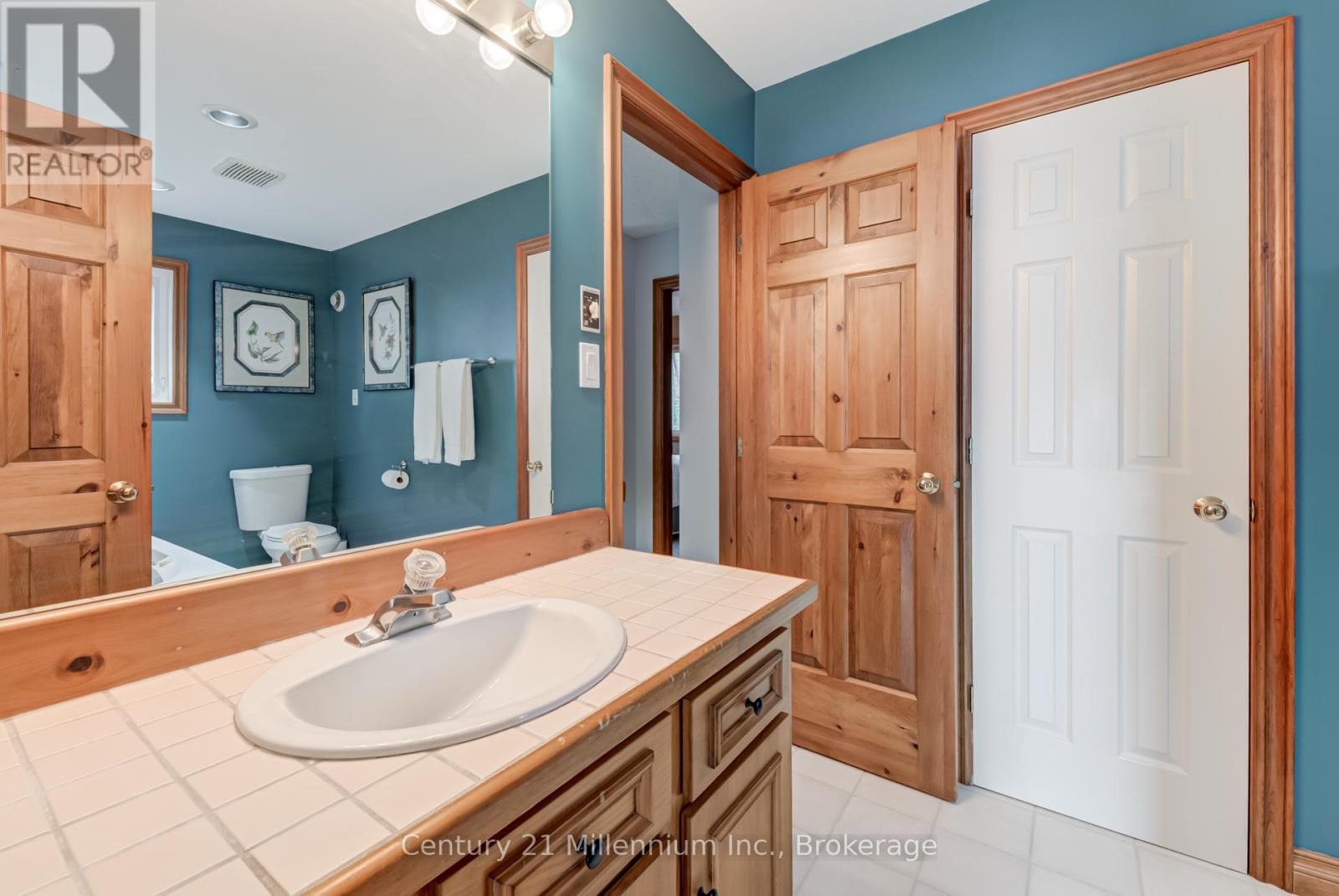 8 Willow Drive, Tiny, Ontario  L0L 1P1 - Photo 28 - S12294405