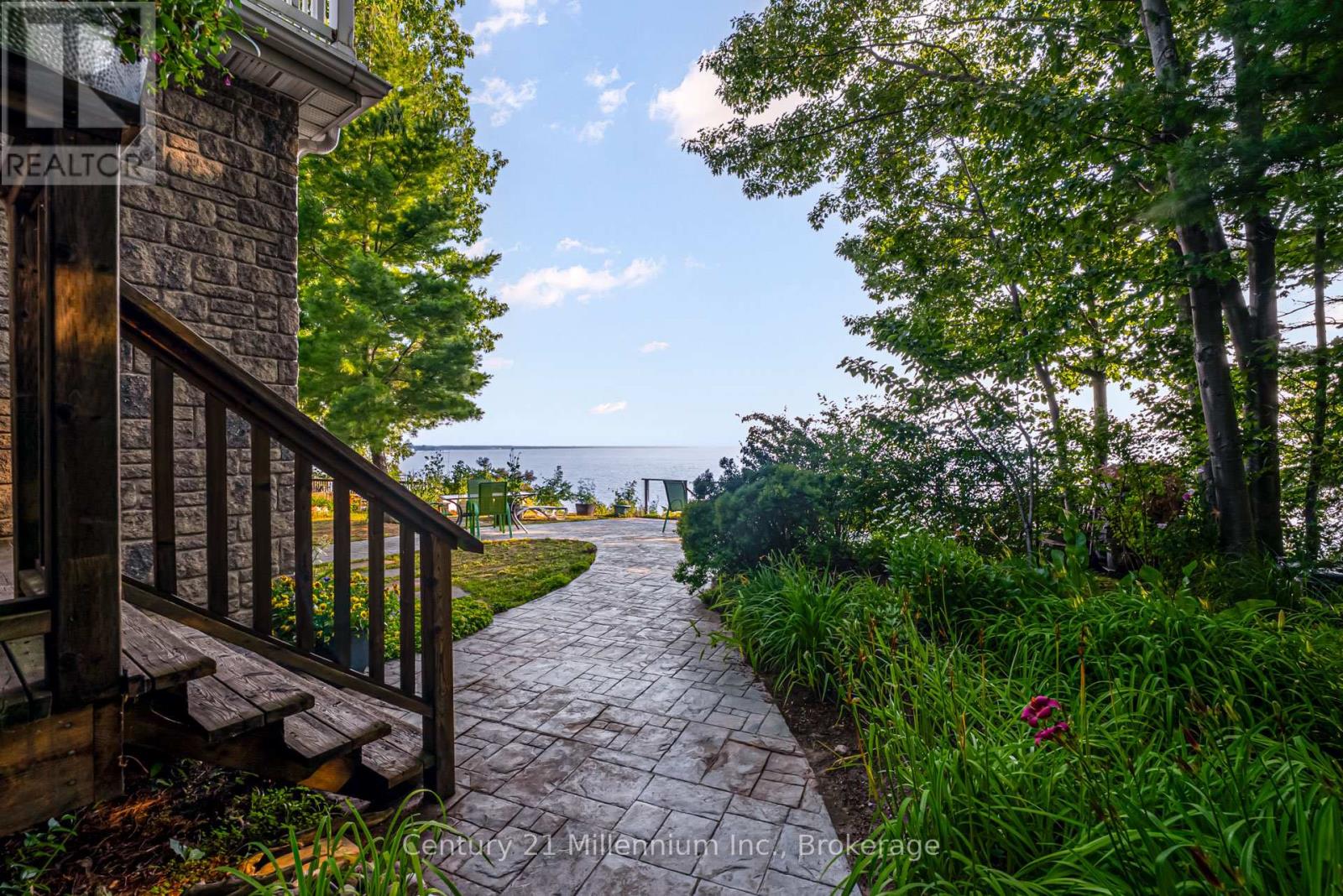 8 Willow Drive, Tiny, Ontario  L0L 1P1 - Photo 40 - S12294405