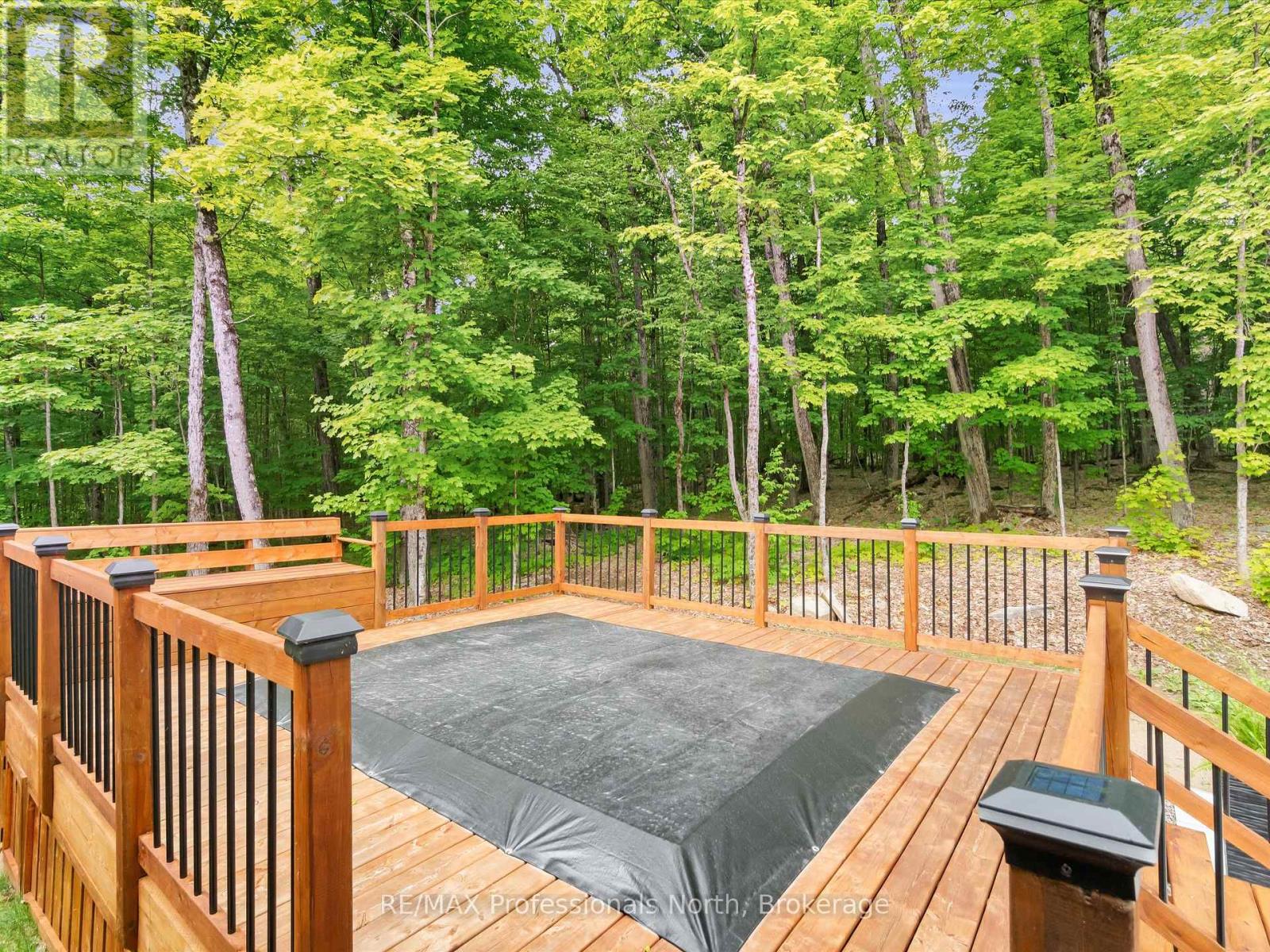 1333 Walker Lake Drive, Lake Of Bays, Ontario  P1H 2J6 - Photo 13 - X12294415