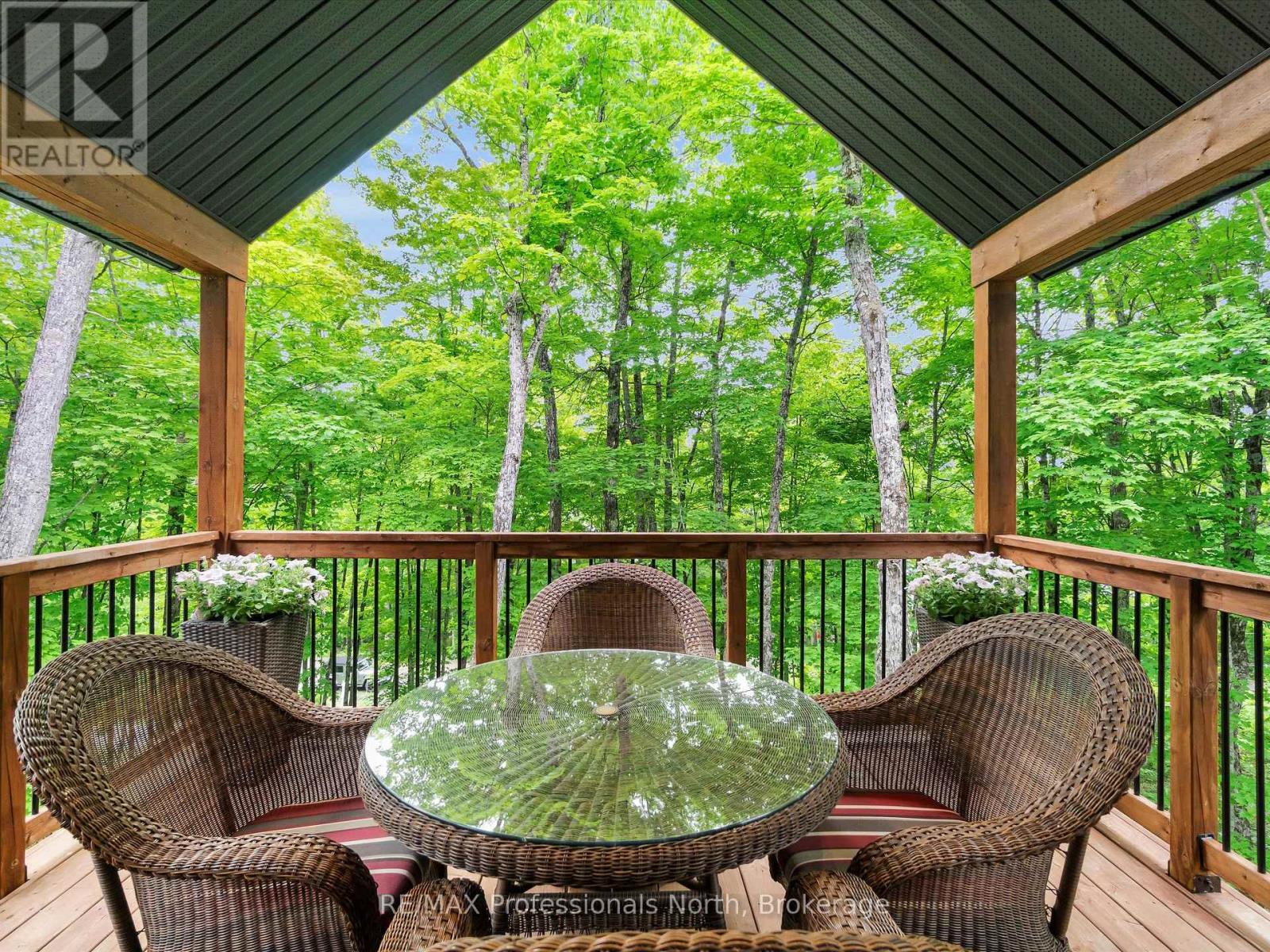 1333 Walker Lake Drive, Lake Of Bays, Ontario  P1H 2J6 - Photo 15 - X12294415