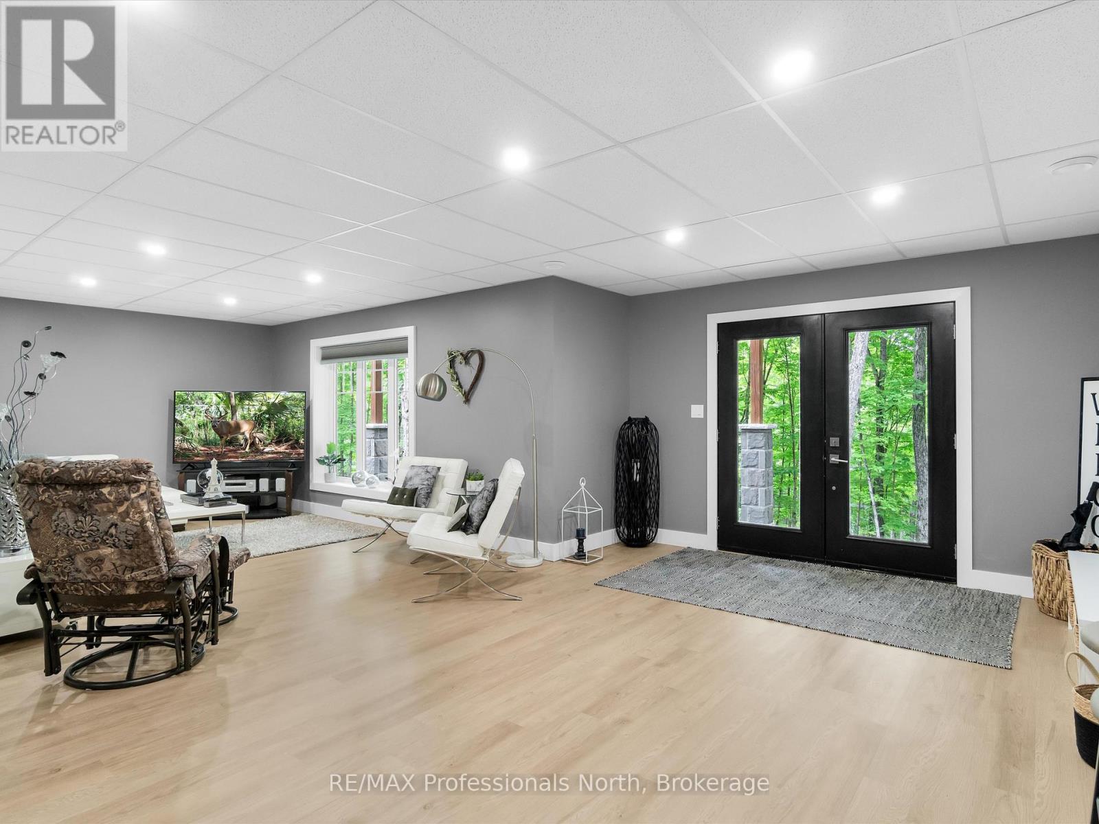 1333 Walker Lake Drive, Lake Of Bays, Ontario  P1H 2J6 - Photo 32 - X12294415