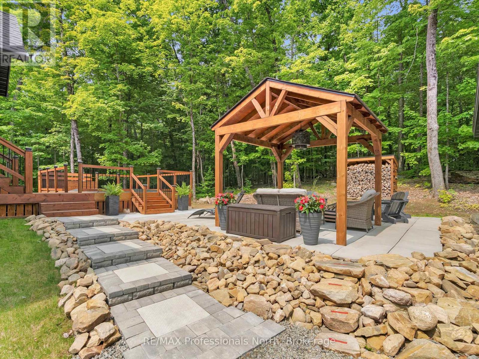 1333 Walker Lake Drive, Lake Of Bays, Ontario  P1H 2J6 - Photo 18 - X12294415