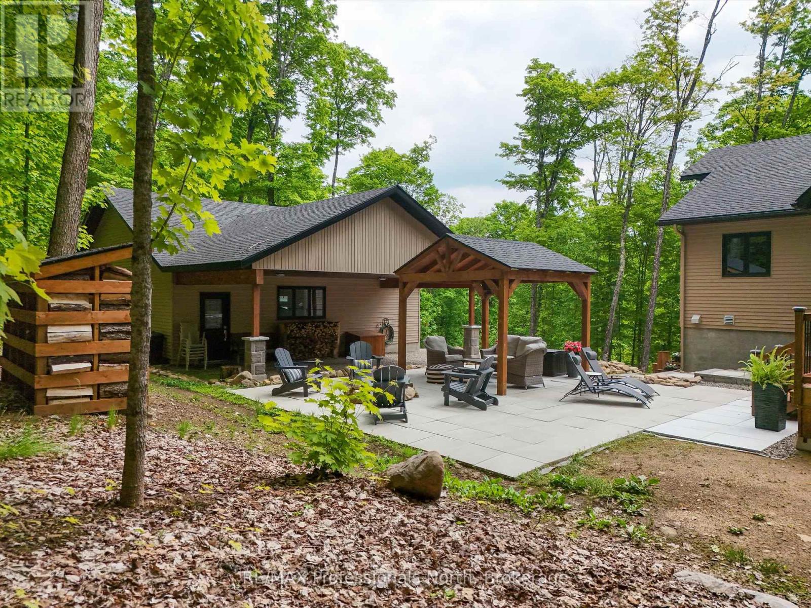 1333 Walker Lake Drive, Lake Of Bays, Ontario  P1H 2J6 - Photo 9 - X12294415