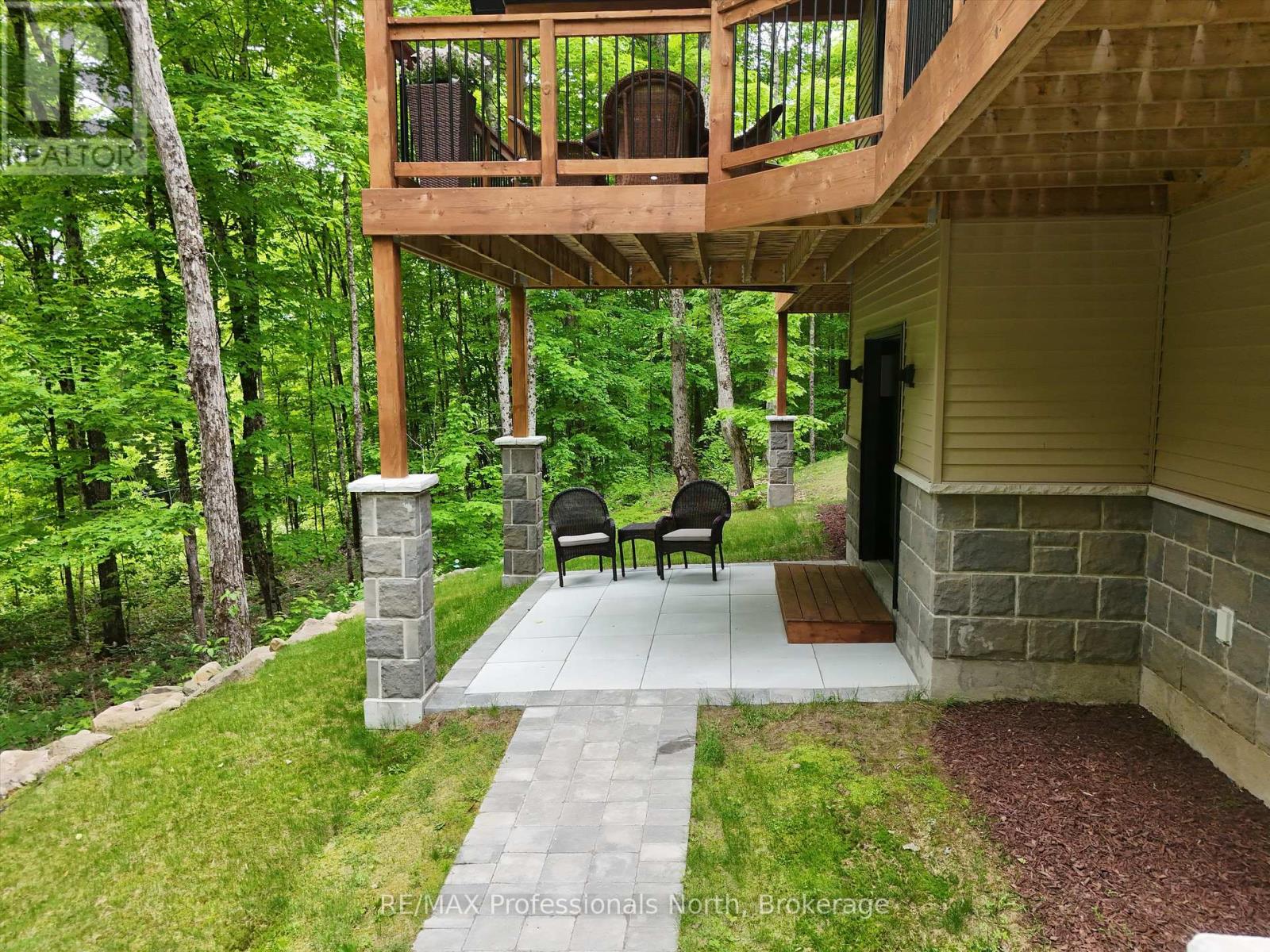 1333 Walker Lake Drive, Lake Of Bays, Ontario  P1H 2J6 - Photo 35 - X12294415