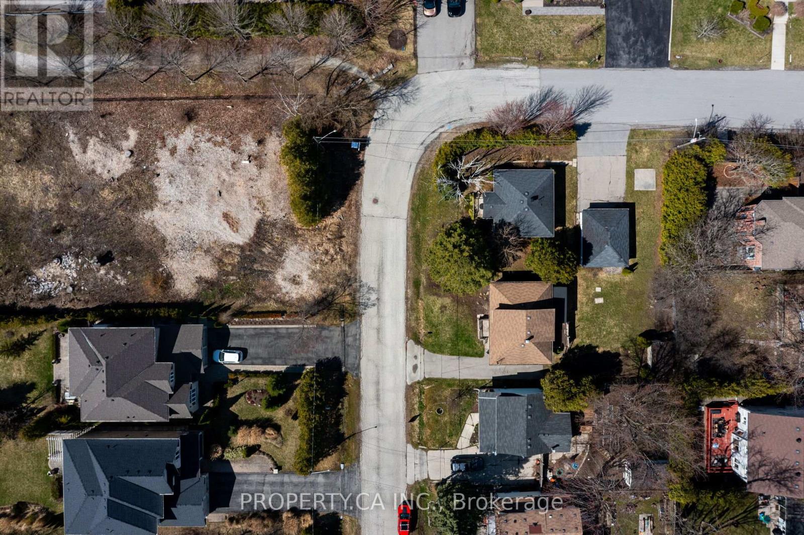 36 Sylvan Crescent, Richmond Hill, Ontario  L4E 3A1 - Photo 14 - N12294193