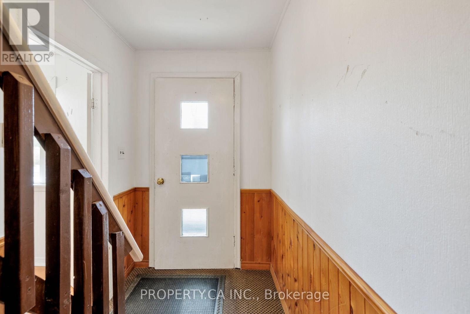 36 Sylvan Crescent, Richmond Hill, Ontario  L4E 3A1 - Photo 7 - N12294193