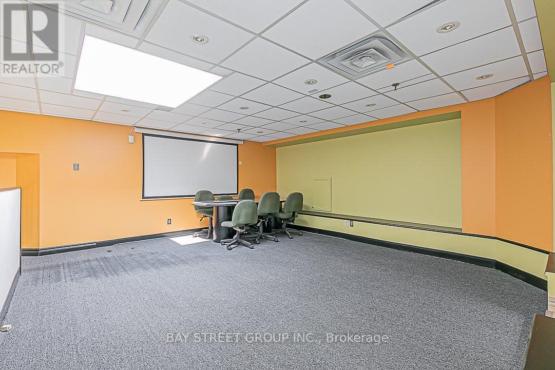 11 & 12 - 60 West Wilmot Street, Richmond Hill, Ontario  L4B 1H8 - Photo 12 - N12294242