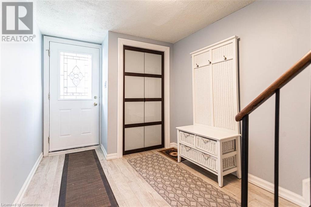7 Patrice Court Unit# 55, Dundas, Ontario  L9H 5P4 - Photo 4 - 40752791