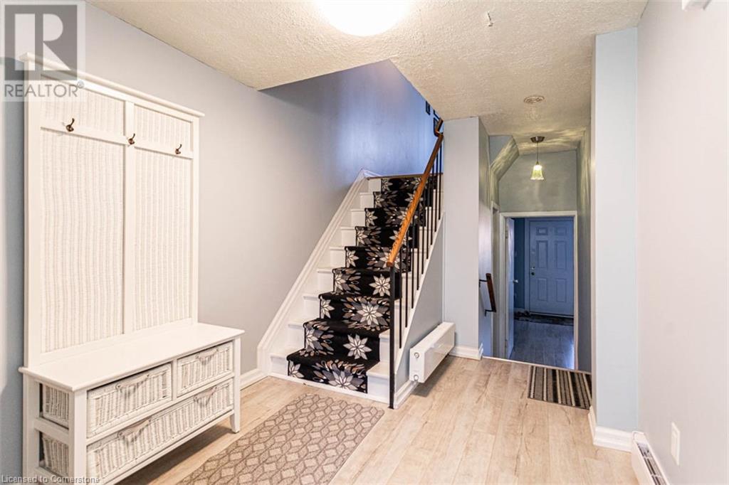 7 Patrice Court Unit# 55, Dundas, Ontario  L9H 5P4 - Photo 5 - 40752791