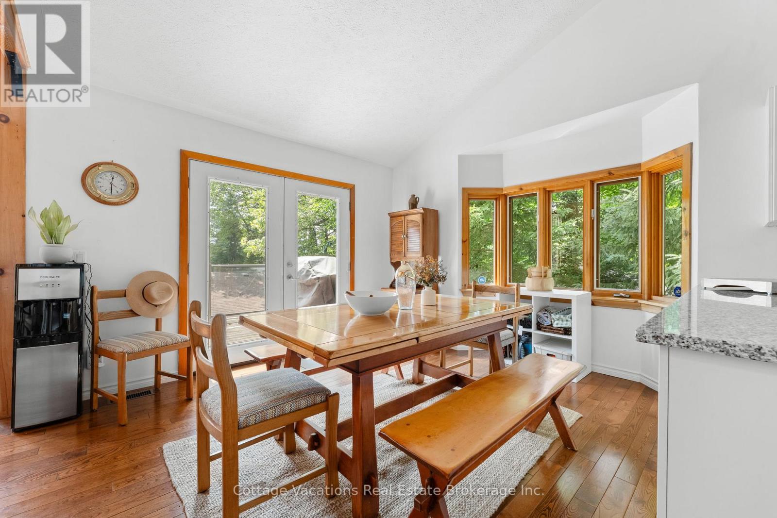 1292 Port Cunnington Road, Lake Of Bays (Franklin), Ontario  P0A 1H0 - Photo 10 - X12293745