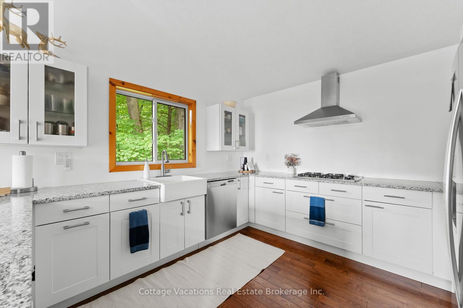 1292 Port Cunnington Road, Lake Of Bays (Franklin), Ontario  P0A 1H0 - Photo 12 - X12293745