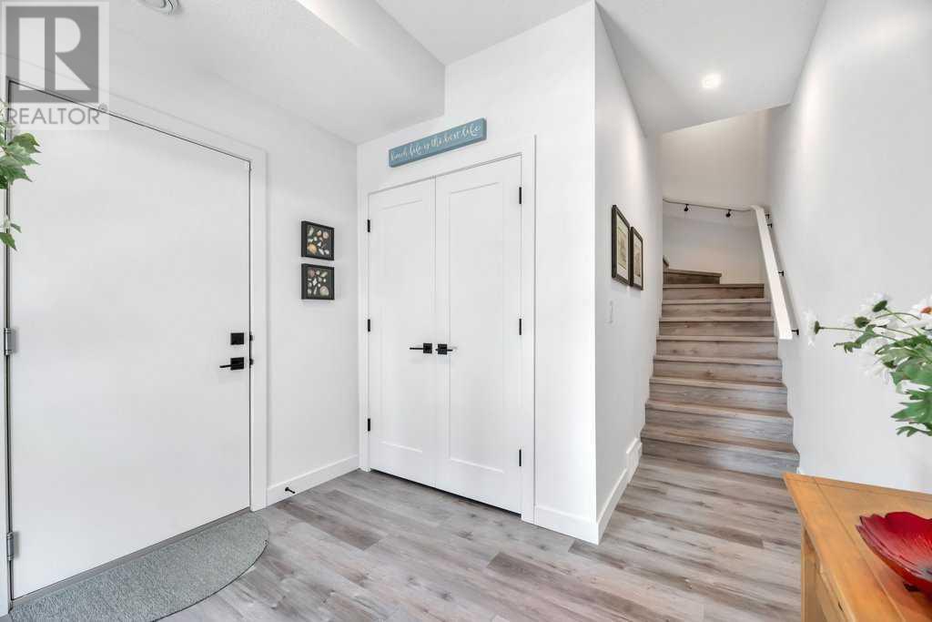 Property at 87 Na'a Heights SW image 3