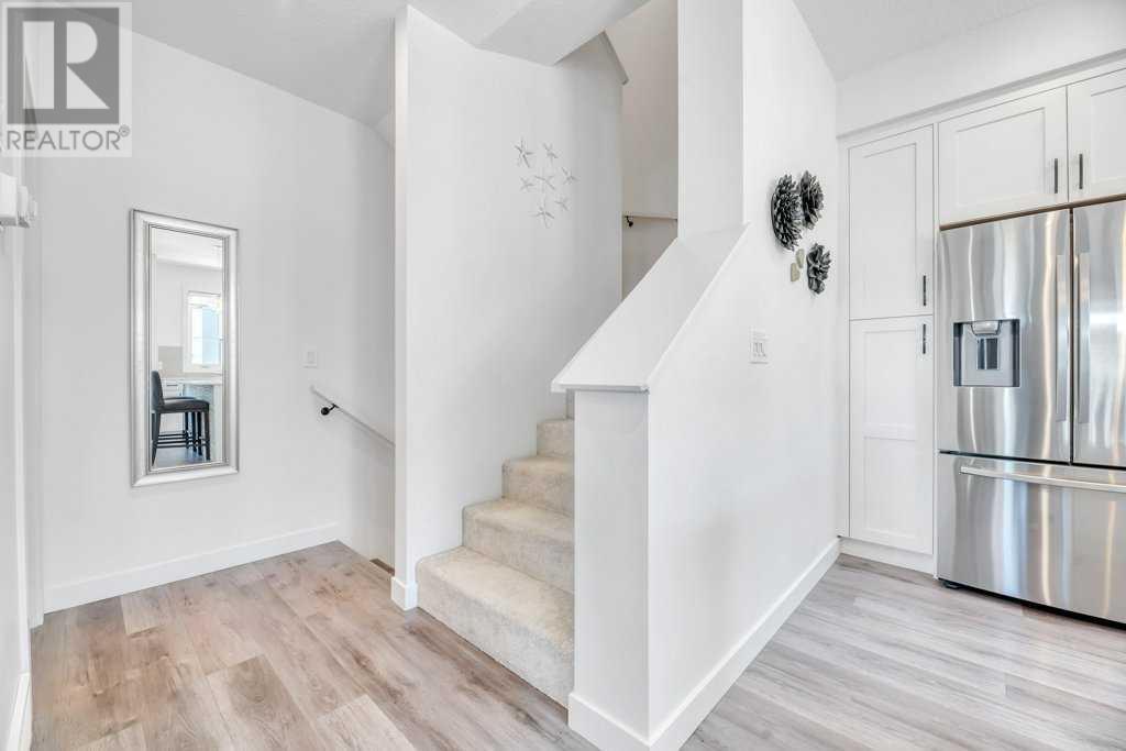 Property at 87 Na'a Heights SW image 4