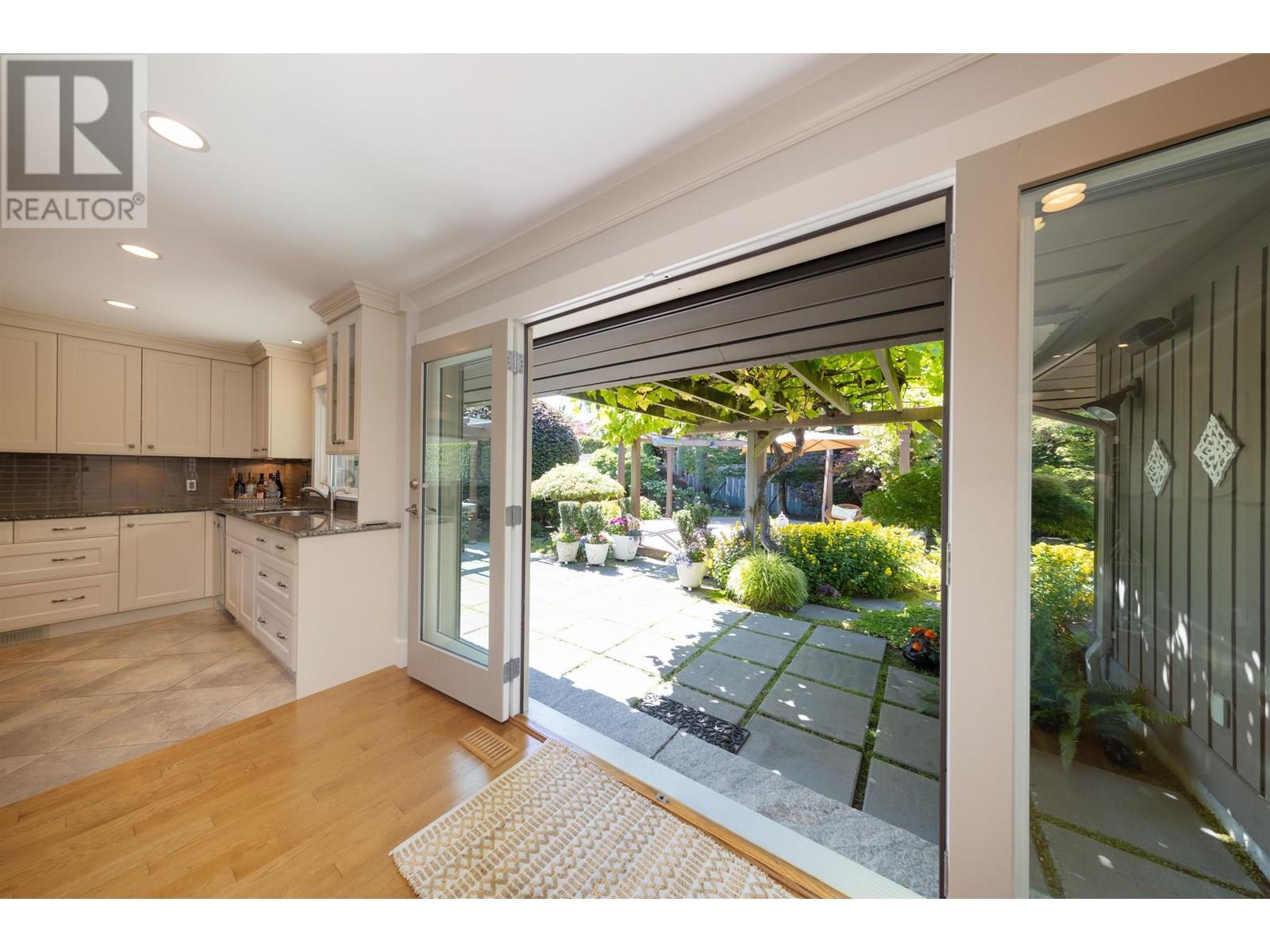 5820 Sandpiper Court, Richmond, British Columbia  V7E 3P7 - Photo 18 - R3028440
