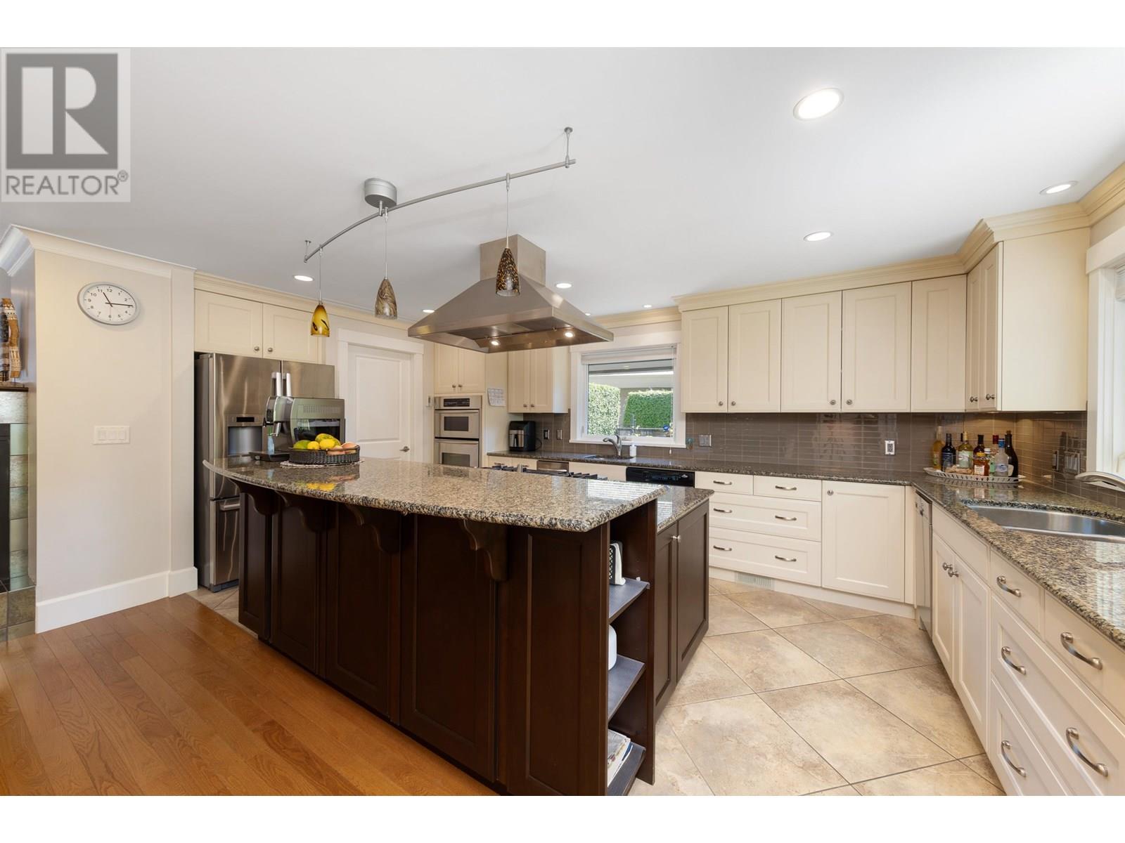 5820 Sandpiper Court, Richmond, British Columbia  V7E 3P7 - Photo 15 - R3028440